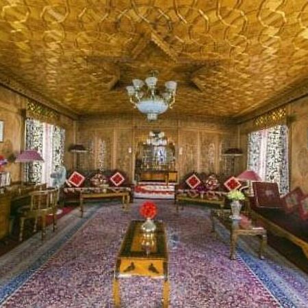 ホテルNew Jersey Houseboats Nagin Bagh エクステリア 写真