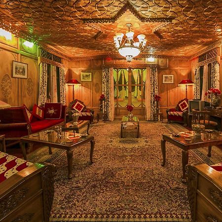 ホテルNew Jersey Houseboats Nagin Bagh エクステリア 写真