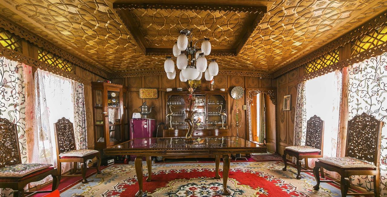 ホテルNew Jersey Houseboats Nagin Bagh エクステリア 写真